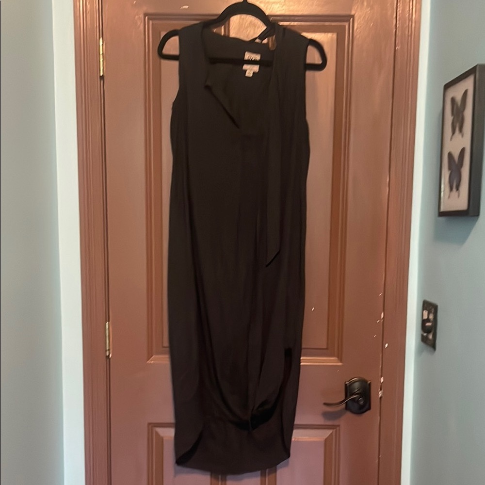 GoSilk Raw Hem Hi-Lo Self Belt Black Sleeveless Dress M